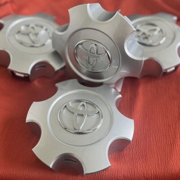 T69440 Set Of 4 Silver Tundra 2003-2007 Sequoia Wheel Center Hub Caps 56069440 - Picture 14 of 15